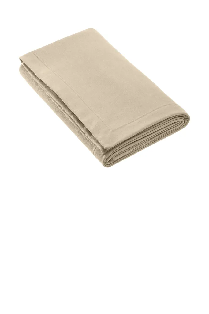Gildan® Heavy Blend Fleece Stadium Blanket 18900