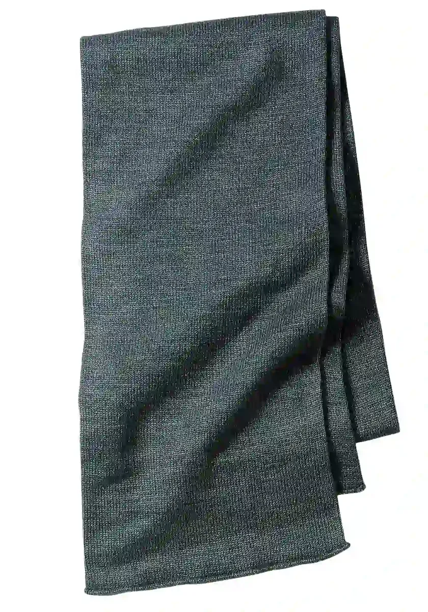 Port & Co Knitted Scarf. KS01